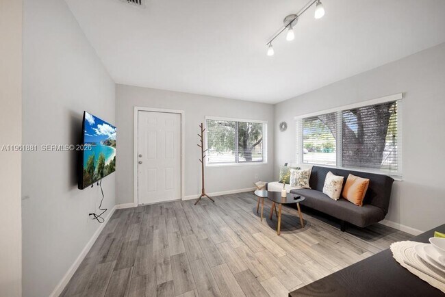 Foto del edificio - 970 SW 9th St