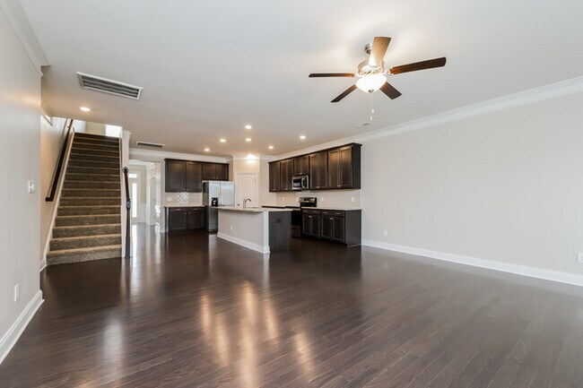 Building Photo - 112 Archer Dr