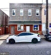 Building Photo - 106 S Haven St