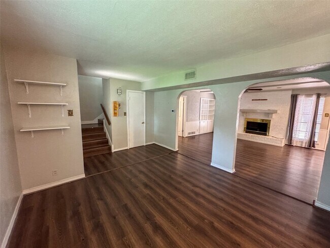 Foto del edificio - 1213 Idlewood Dr