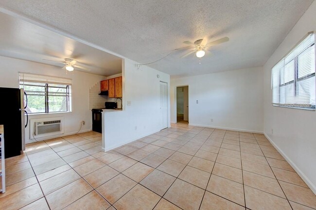 Foto del edificio - 2142 Bradford St
