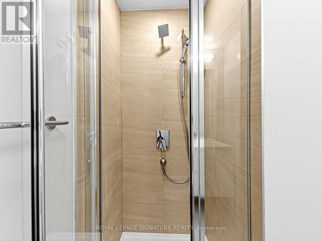 Photo du bâtiment - 5 Quarrington Ln