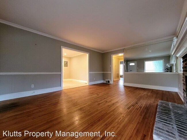 Building Photo - 3 br, 1.5 bath House - 4107 Walker Road