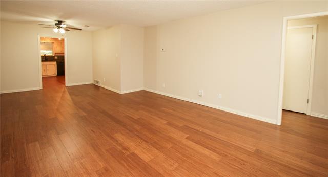 Foto del edificio - 5303 Wooten Dr