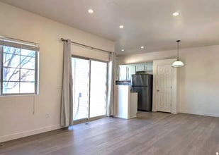 Building Photo - 2124 W 2180 N