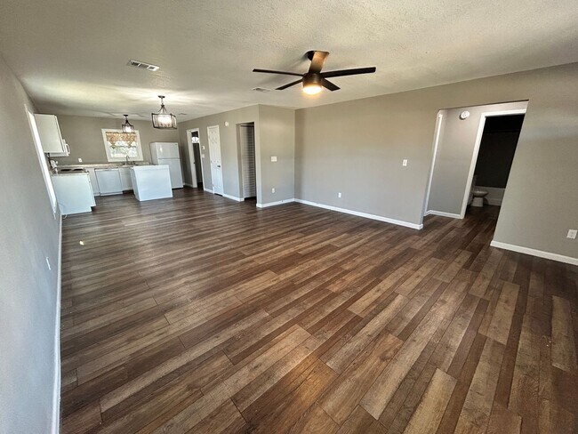 Foto del edificio - 6522 Olokee St