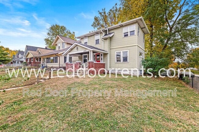 Photo - 1157 W 32nd St House