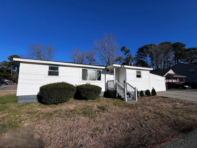 Building Photo - Cute single family home to rent in Western...