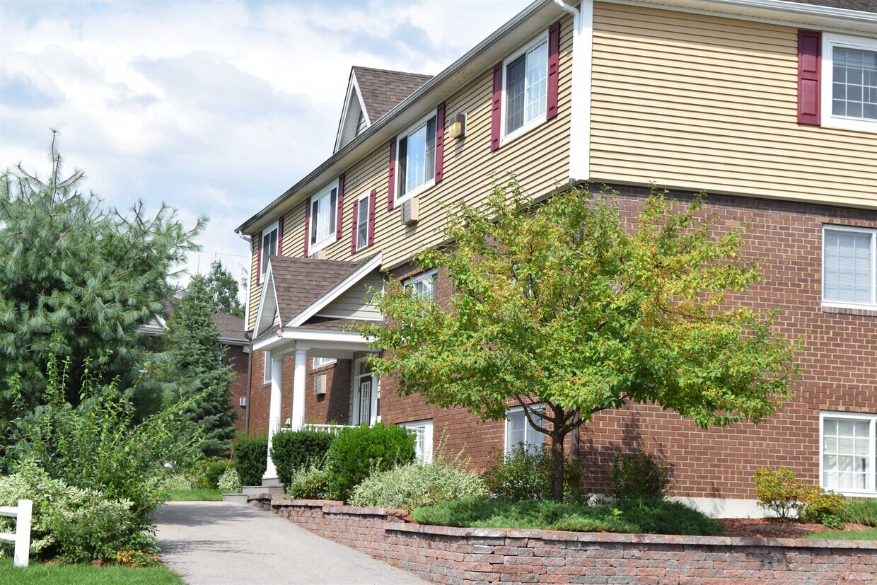 Primary Photo - 3961 Brown Ave