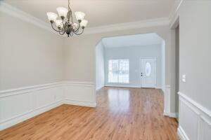 Building Photo - 2121 Reserve Ln