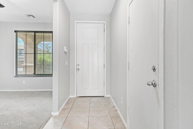 Building Photo - 12210 W Rio Vista Ln
