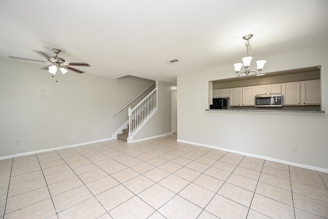 Foto del edificio - 3019 La Estancia Ln