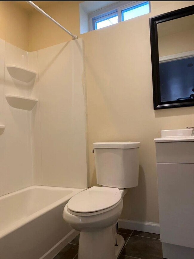 Foto del edificio - CHARMING STUDIO APARTMENT IN NORTH PHILADE...