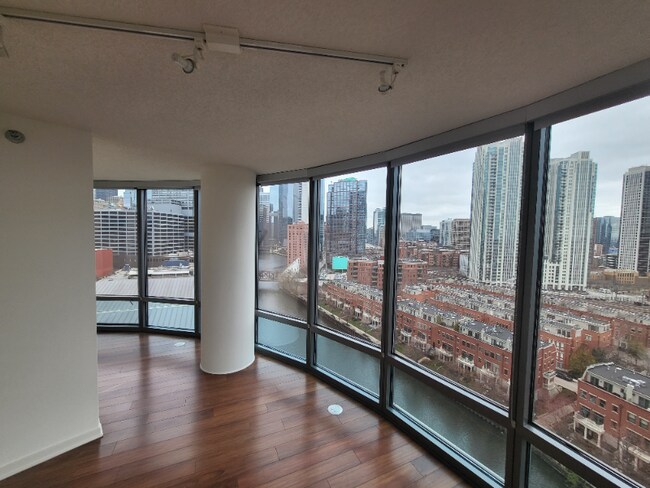 Foto del edificio - 522 N Kingsbury St