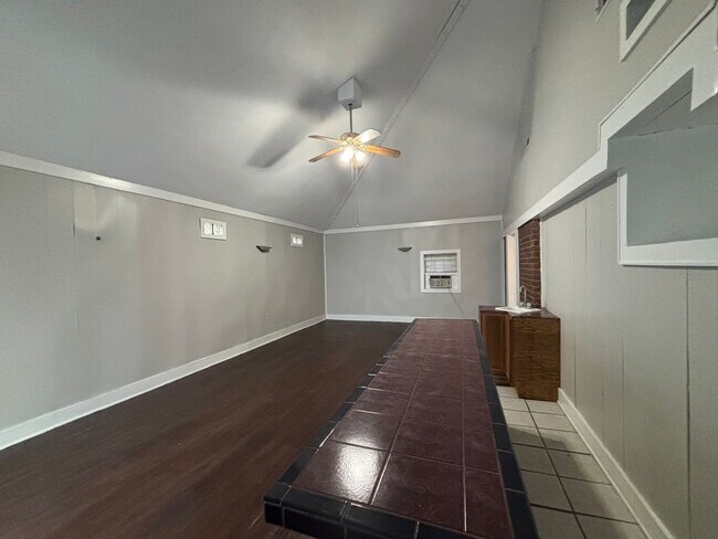Foto del edificio - 2532 Baxter Cove
