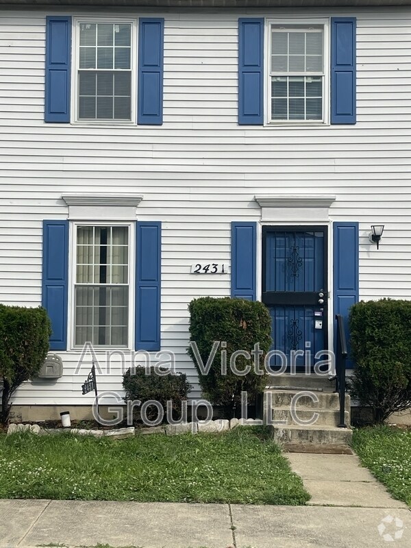 Building Photo - 2431 E Rosecroft Village Cir