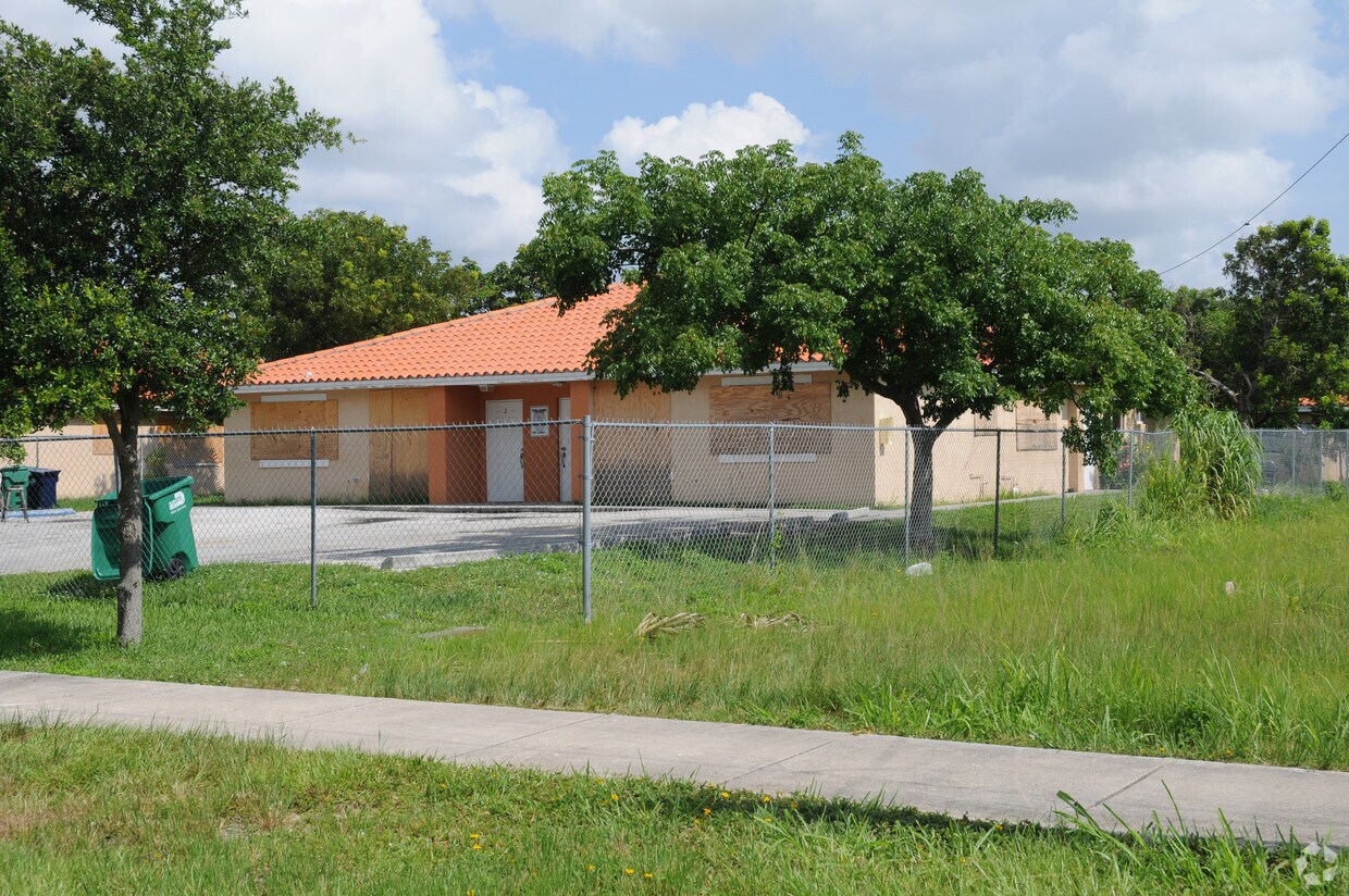 10261 SW 182nd St, Miami, FL 33157 Townhomes for Rent Miami, FL