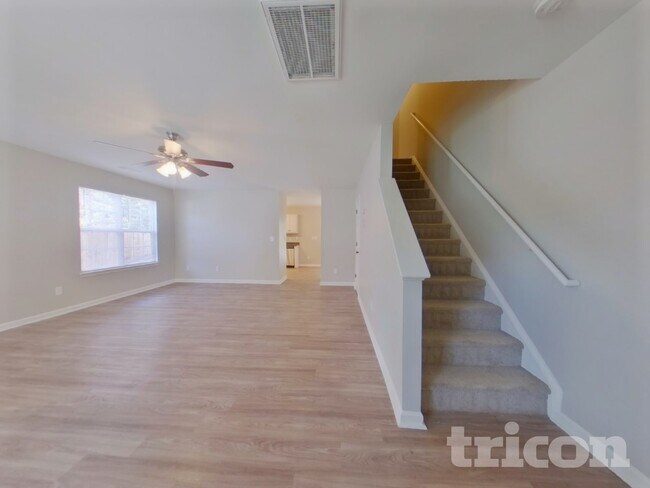 Foto del edificio - 5424 Henderson Oaks Dr