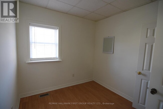 Building Photo - 509 Parnell St