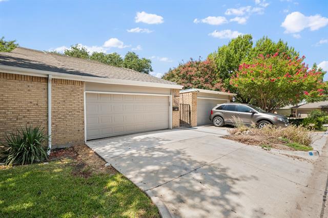 Foto del edificio - 2706 Creekwood Ct