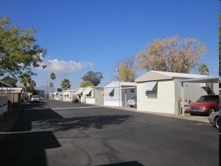 Building Photo - Arizonan