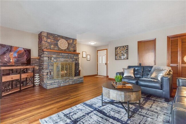 Foto del edificio - 6 Connie Ln