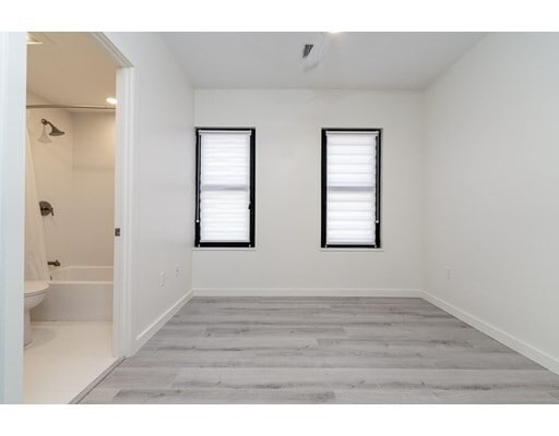 Foto del edificio - 76 Calumet St