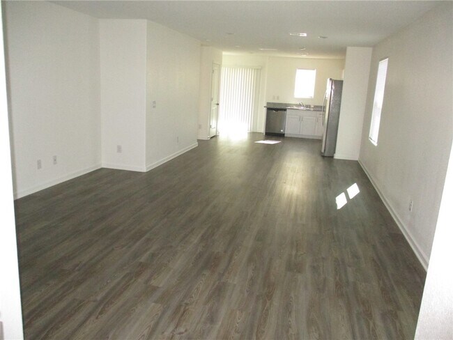 Foto del edificio - 2474 Tapatio Dr