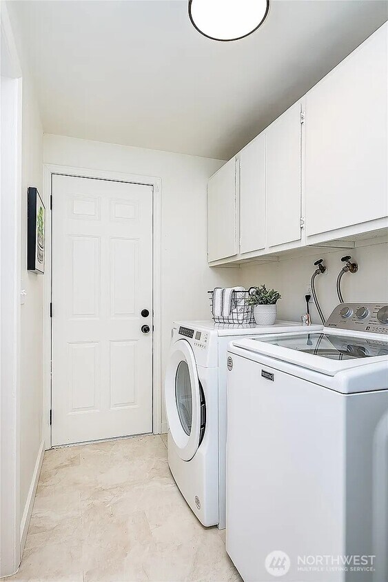 Foto principal - 211 160th St SE