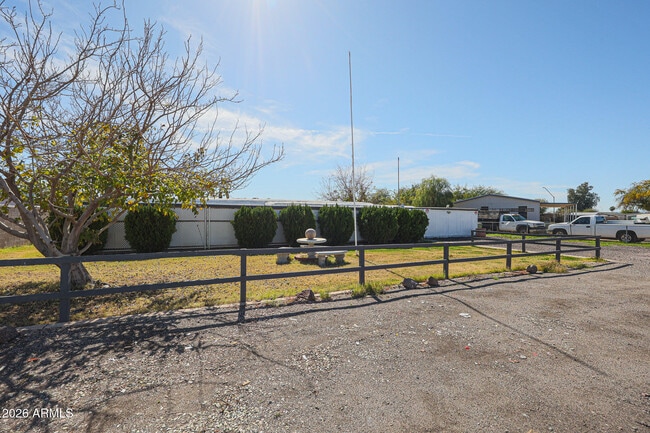 Foto del edificio - 6659 W Carol Ann Way