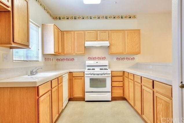 Foto del edificio - 66 Orangewood Ct