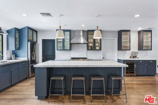 Foto del edificio - 12939 Dickens St