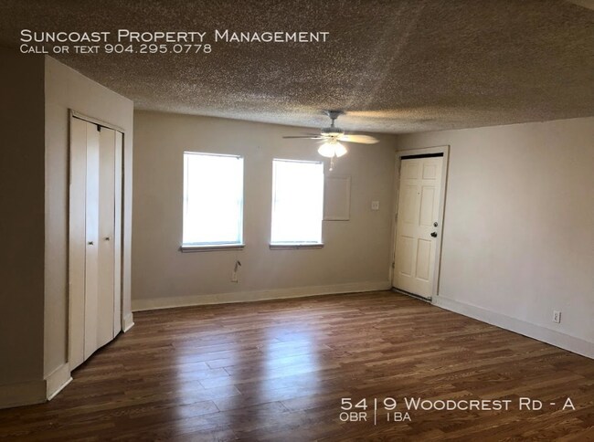 Building Photo - Sweet Home on Woodcrest!
