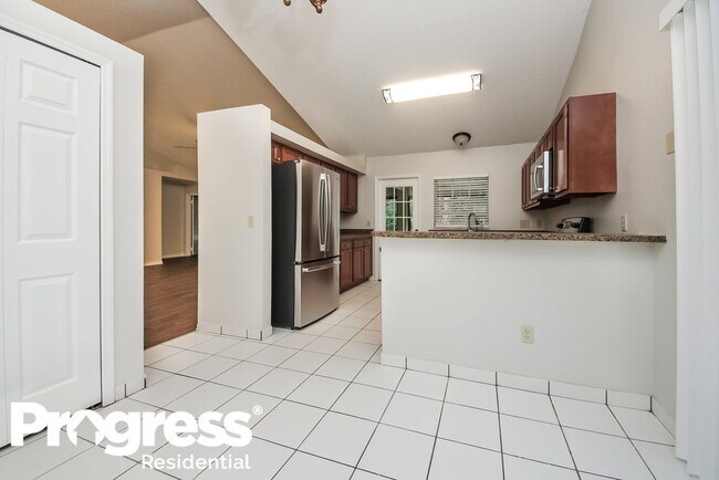 Building Photo - 711 White River Dr