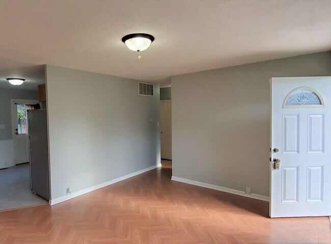 Foto del edificio - 607 Glen Ave