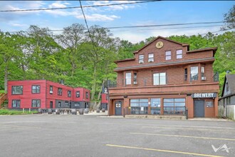 Building Photo - 117 Nippersink Blvd