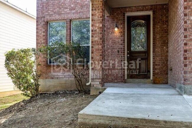 Building Photo - 6802 Crest Pl
