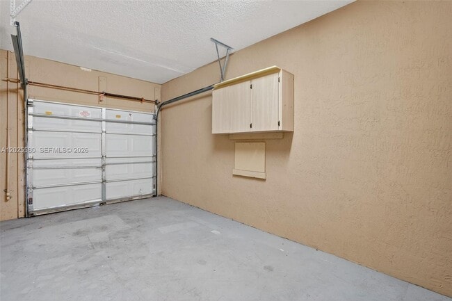 Building Photo - 2209 SE 24th Pl