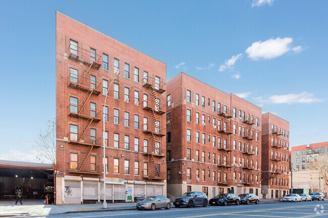 Building Photo - 660 Southern Blvd