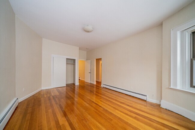 Foto del edificio - 1728 Beacon St