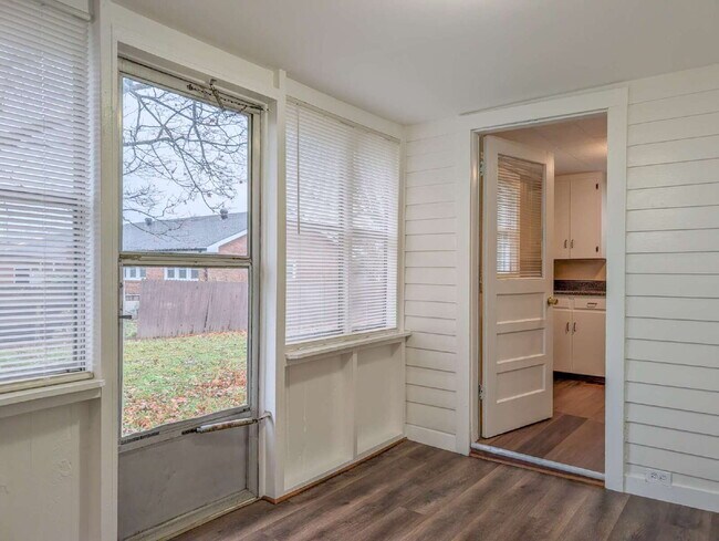 Foto del edificio - 112 Moore St