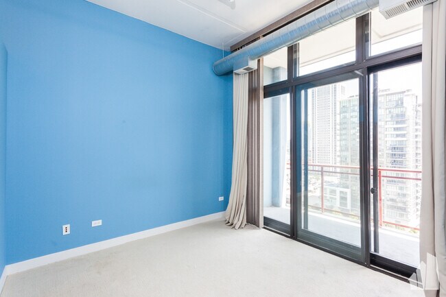 Foto del edificio - 740 W Fulton St