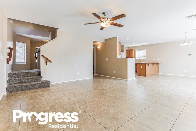 Building Photo - 1435 E Pryor Rd