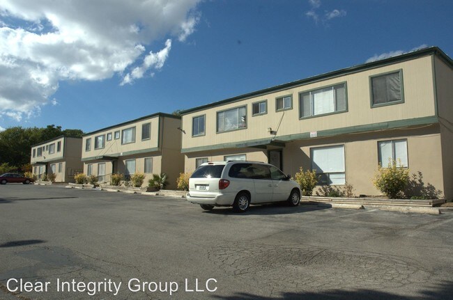 Foto del edificio - 227 Deerwood Dr