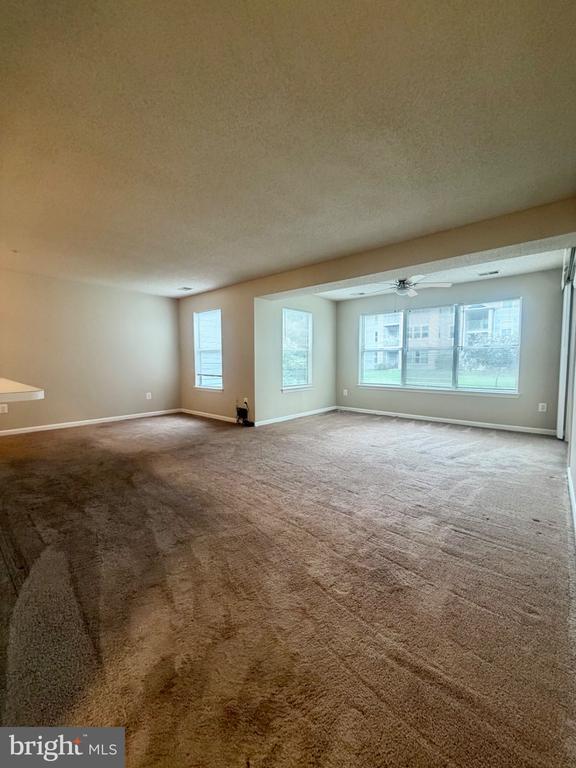 Building Photo - 2703 Snowbird Terrace