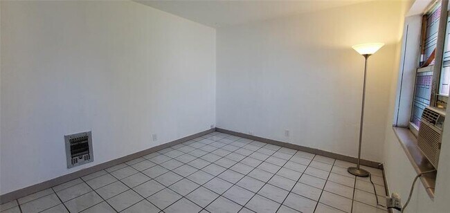 Foto del edificio - 302 SW 15th St