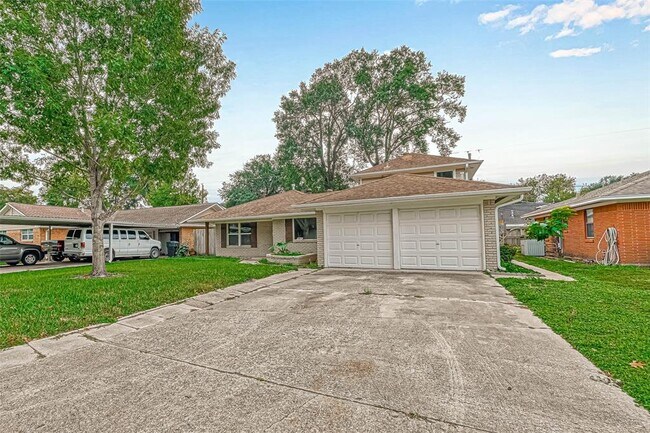 Building Photo - 5611 Nina Lee Ln