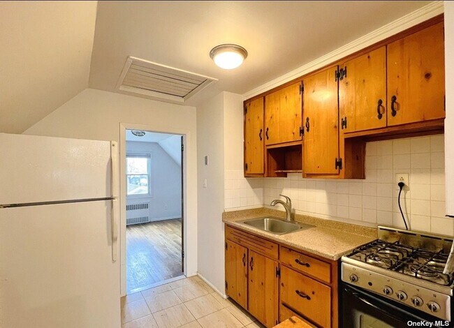 Foto del edificio - 88-38 Ransom St