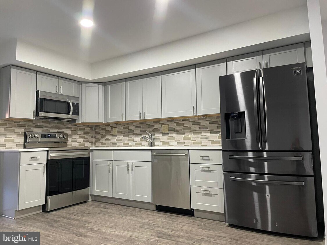 Foto principal - 904 Worthington Dr