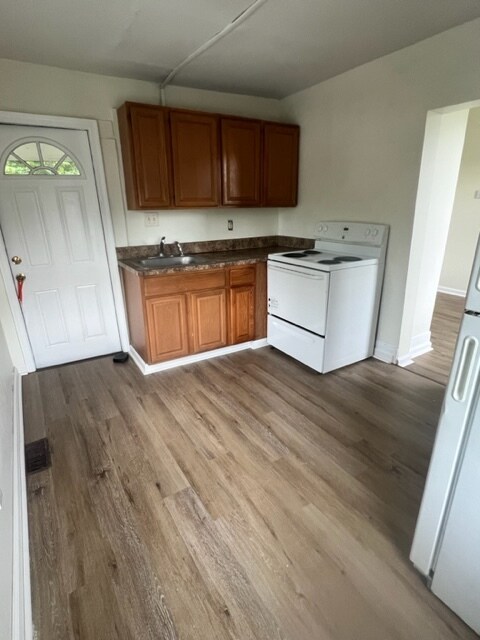 Foto principal - 123 Glenrich Ave